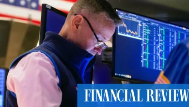 S&P 500 closes flat amid tug-of-war over valuations, rate cuts