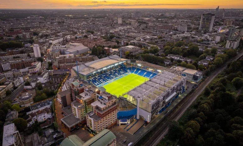 STAR FOOTBALL PREVIEW Tue: Chelsea v Barcelona