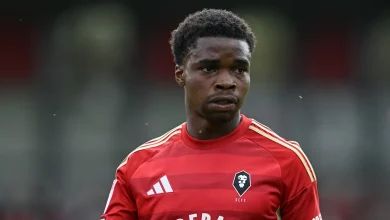 Salford and Cambridge share points from goalless draw