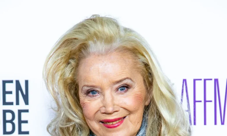 Sally Kirkland, Oscar Nominee for 'Anna,' Enters Hospice Care