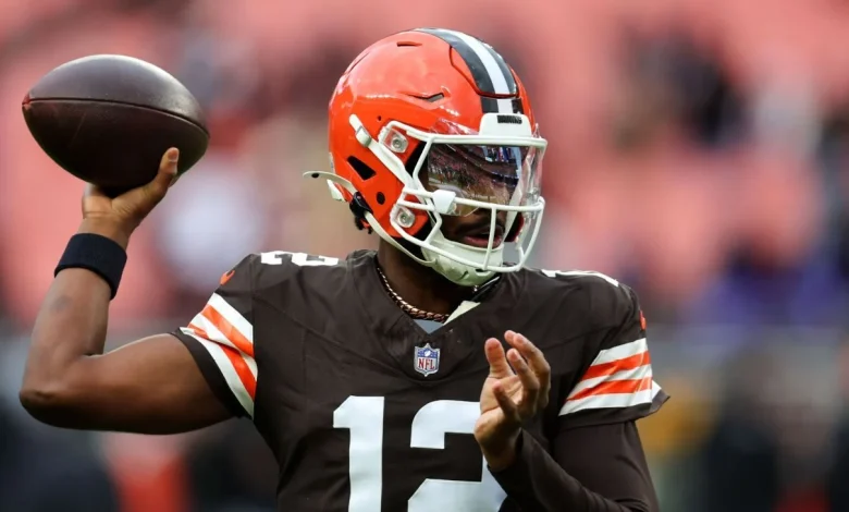 Sanders makes debut as Gabriel concussed in loss