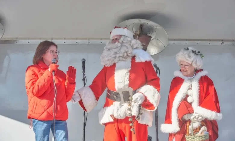 Santa Claus comes to town!