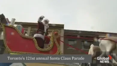 Santa Claus is back in town for Toronto’s 121st annual Santa Claus Parade