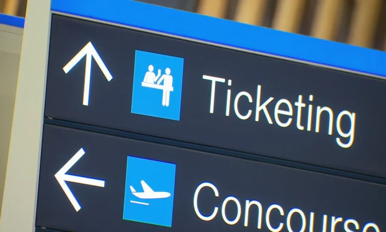 Saving money and reducing stress during holiday air travel