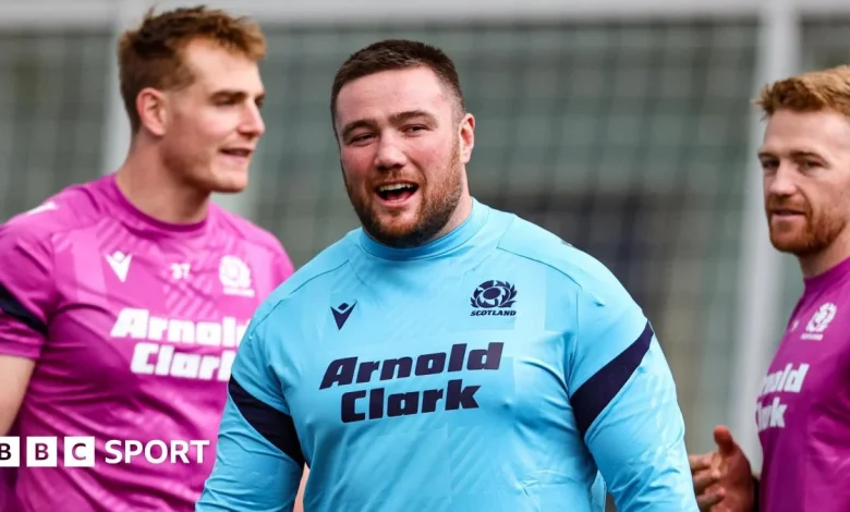 Scotland make 14 changes as Zander Fagerson returns