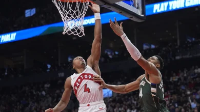 Scottie Barnes leaves game, returns after negative x-ray