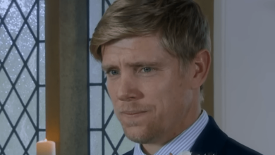 'Screaming' Emmerdale fans obsessed with saucy reunion of iconic couple