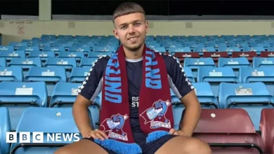 Scunthorpe United footballer injured in Huntingdon train stabbing