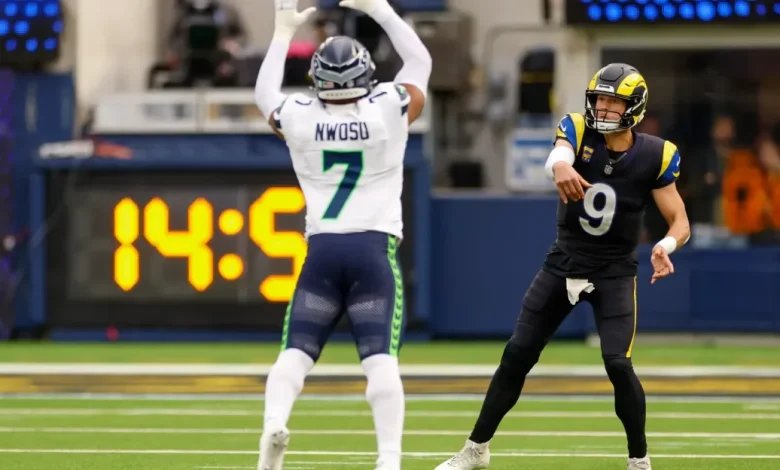 Seahawks vs. Rams 2nd half live discussion: Seattle pulls within 5 at halftime