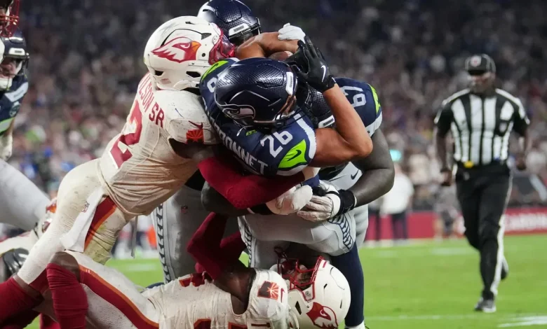 Seattle Seahawks vs Arizona Cardinals predictions, picks, odds for NFL Week 10 game today