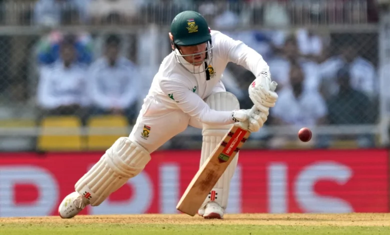 Senuran Muthusamy’s maiden ton puts South Africa in command of 2nd cricket test against India