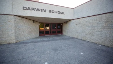 Sex offender hid in school washroom, grabbed student: police