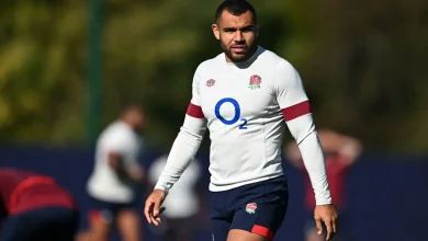 Sharks to sign Marchant