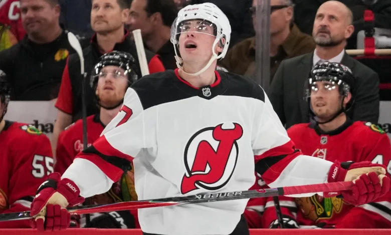 Simon Nemec scores third goal of game in OT as Devils top Blackhawks