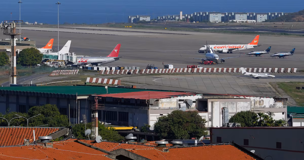 Six airlines cancel Venezuela flights after U.S. warning