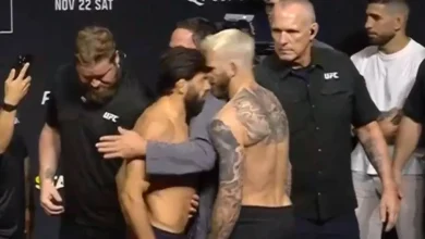 Skandaliczna scena na ważeniu przed UFC! Uderzył rywala głową (WIDEO)