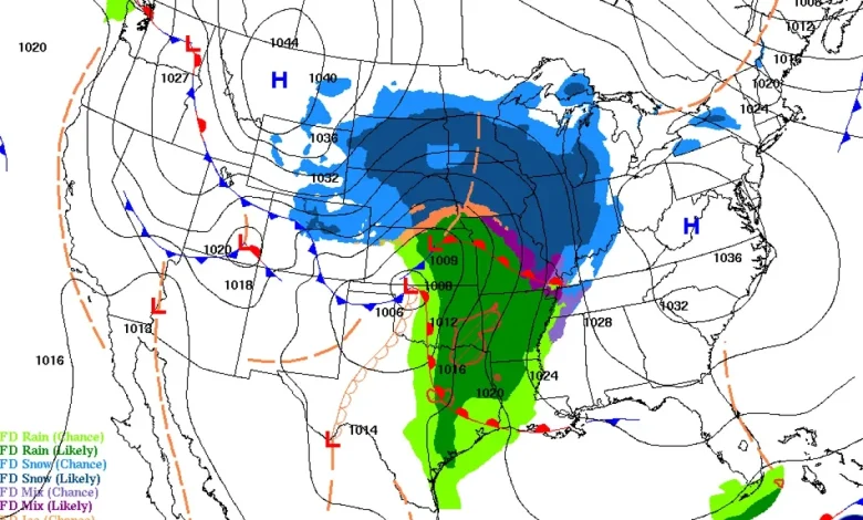 Snowstorm to wreak havoc on weekend travel in Midwest. See forecast.