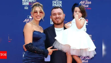 Sofia Castaneda's Post Goes Viral as Blue Jays Fans Celebrate Family Bonds During World Series