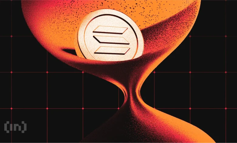 Solana Price Faces Reversal Doubts as Holders Step Back