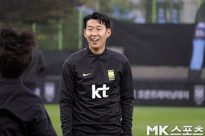 Son Heung-min (33, Los Angeles FC)'s playing time is decreasing. It has been since the Korean nation..