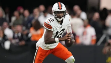 Sources: Browns open to extended Shedeur look