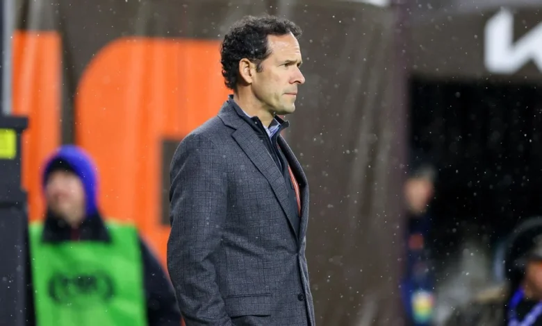 Sources: DePodesta to run Rockies' baseball ops