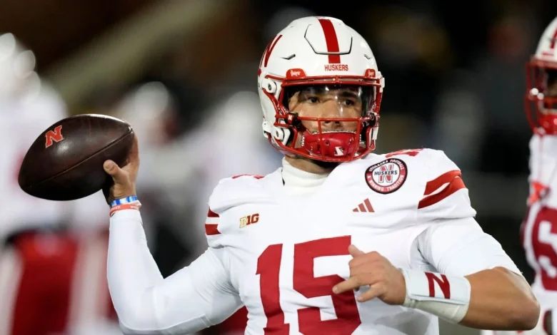 Sources: Nebraska QB Raiola has broken fibula, out for season