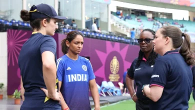 South Africa bowl in World Cup final against India after long rain delay