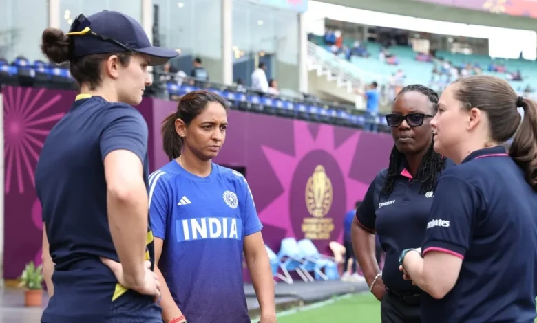 South Africa bowl in World Cup final against India after long rain delay
