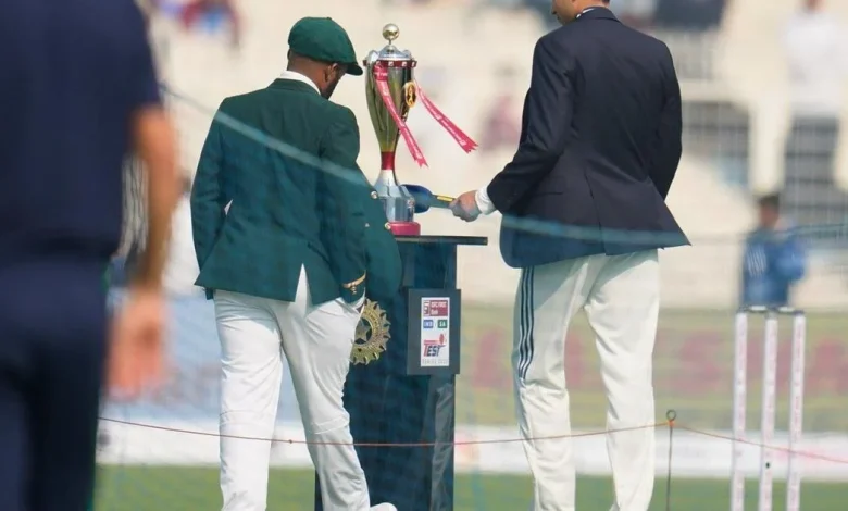 South Africa wins the toss and will bat in first cricket test against India