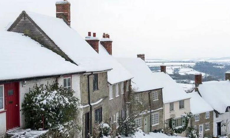 South West set for snow as UK weather maps turn purple