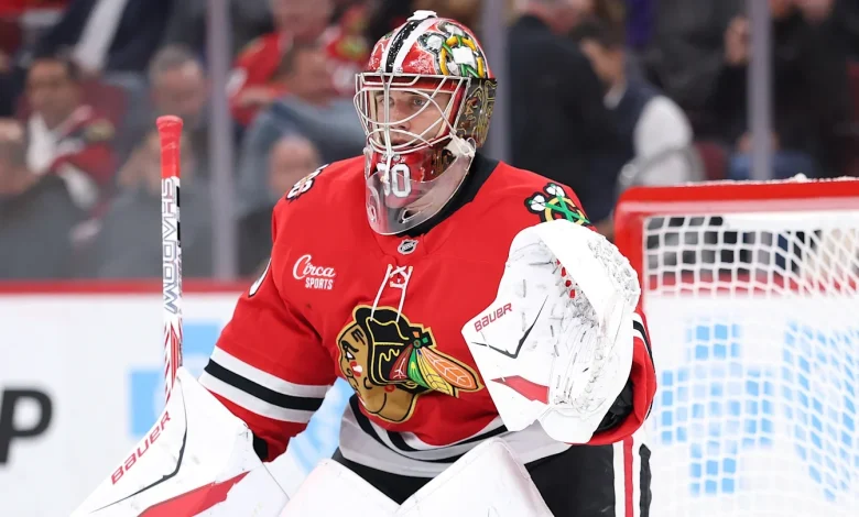 Spencer Knight's Hot Start Gives Blackhawks Stability in Net