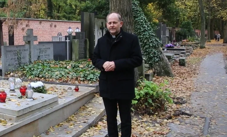 Spokesman of the Polish Bishops’ Conference: Praying for the dead...