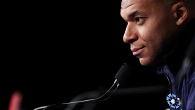 Sports - France host Ukraine in Paris with 2026 World Cup spot up for grabs