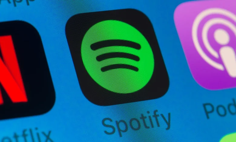 Spotify DOWN as hundreds ‘logged out for no reason’ and unable to play favourite tracks