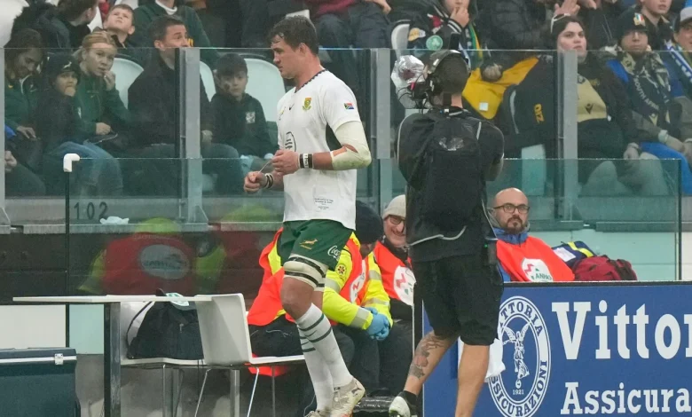 Springboks playing with 14 again after early red card against Italy in Turin