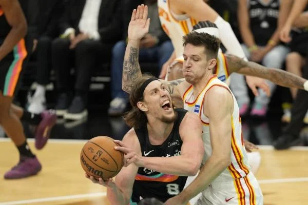 Spurs top Hawks despite Nickeil Alexander-Walker’s career-high 38