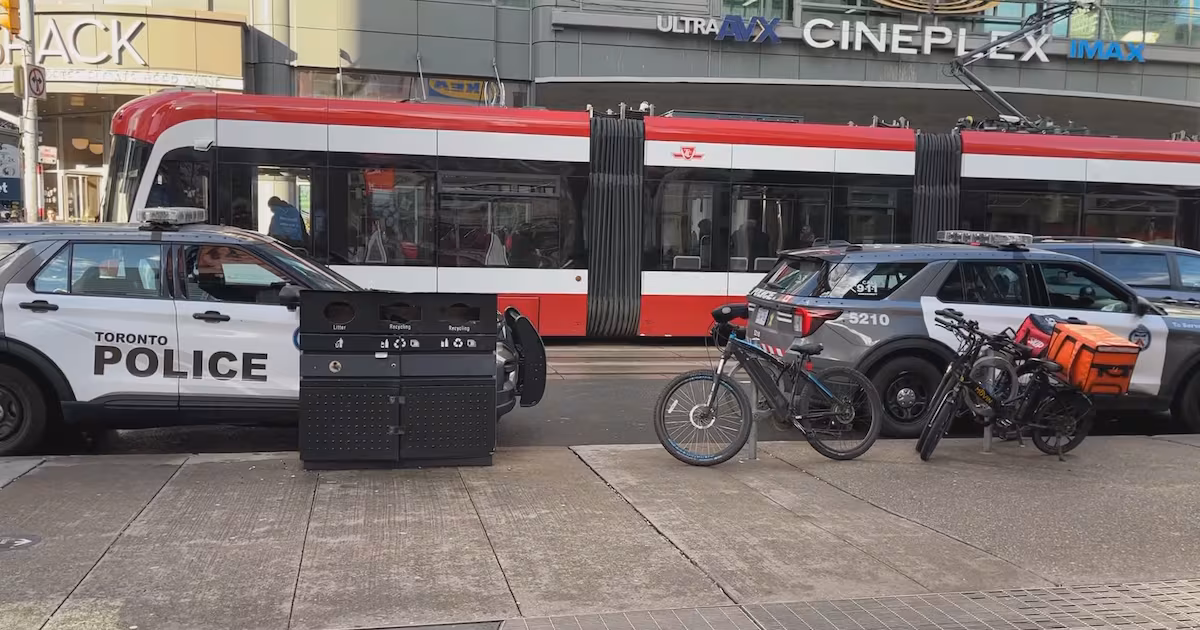 Staff member stabbed at Dundas subway station: TTC CEO
