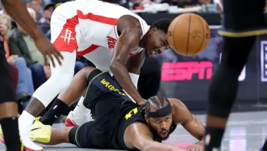 Steph Curry’s off night, early exit too much as Warriors fall to Rockets