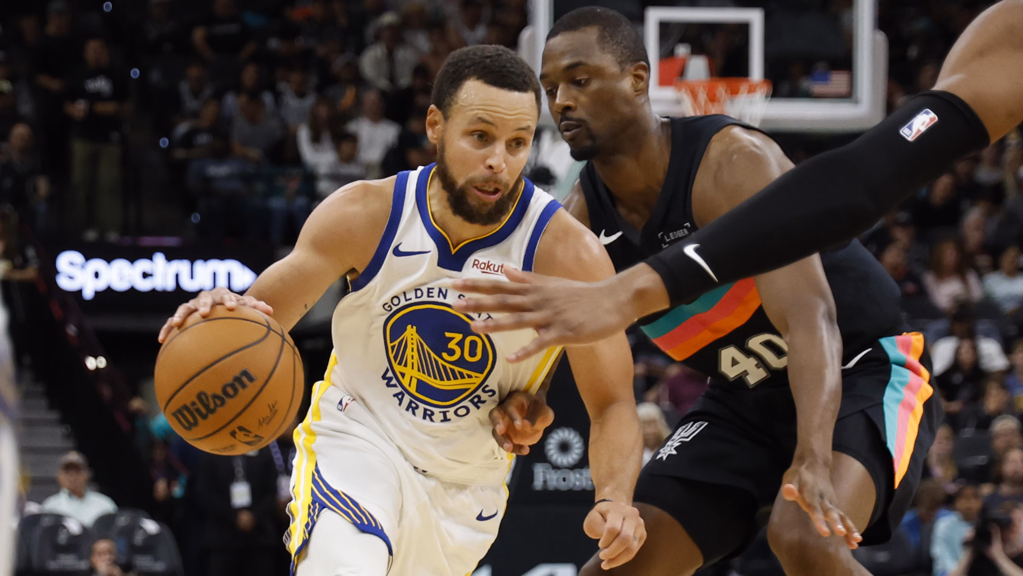 Stephen Curry Warms Up in Nike Shoes on Video After Parting Ways with Under Armour