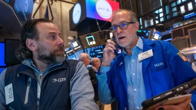 Stock futures roar higher on hope of government shutdown ending