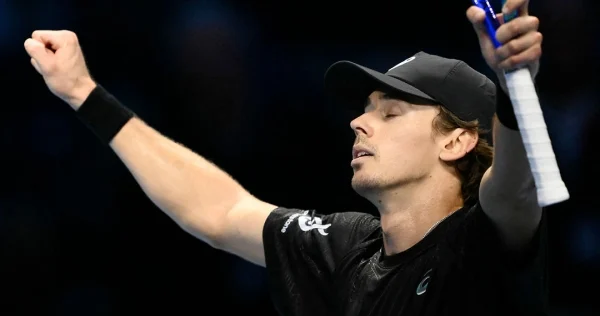 Stosur offers words of support for De Minaur at ATP Finals