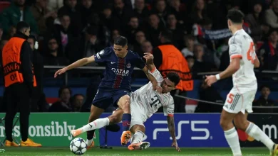 Südamerikanische Doppelgrätsche": Rot für Díaz "zwingend