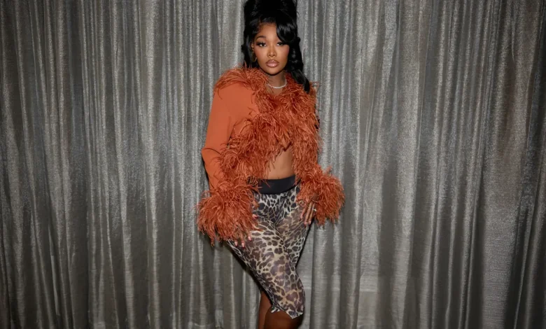 Summer Walker Reveals Album Collaborators With Wedding-Seating Chart Featuring 21 Savage, GloRilla