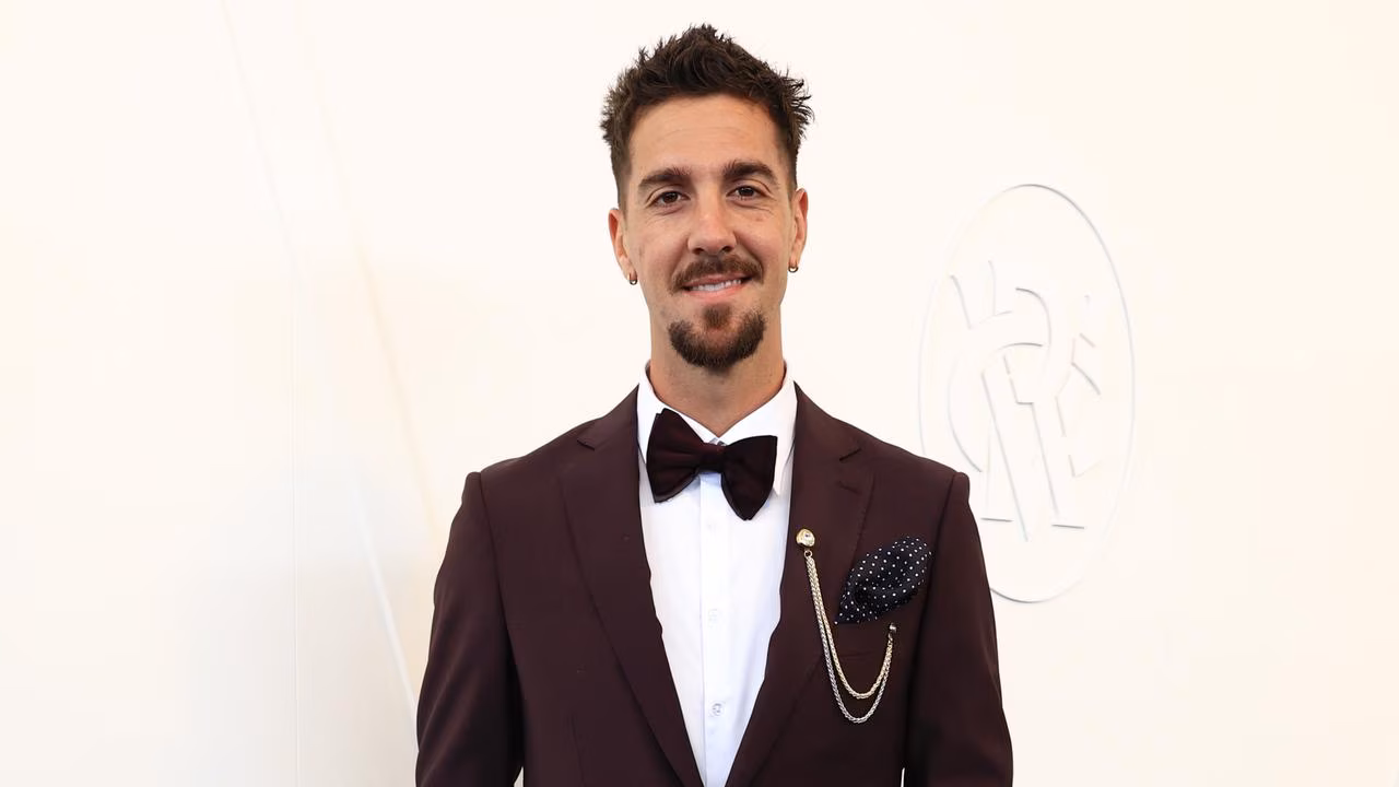 Super Bowl champ, Aussie tennis star dazzle as sports stars strut their stuff at the Cup