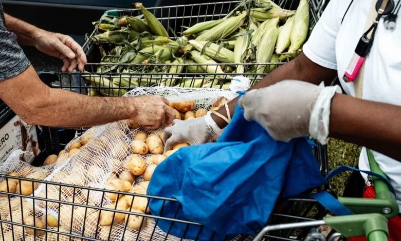 Supreme Court allows Trump administration to temporarily block SNAP benefits