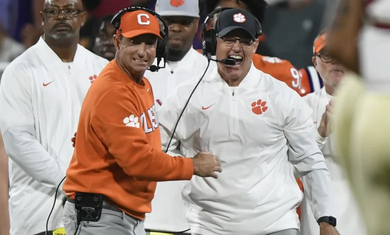 Swinney Speaks Highly of Allen’s First Year as Clemson DC