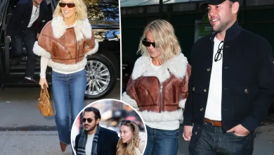 Sydney Sweeney packs on the PDA with Scooter Braun after tense reunion with ex-fiancé