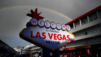 TONIGHT: Las Vegas Grand Prix returns with tight drivers' race, rainy weather