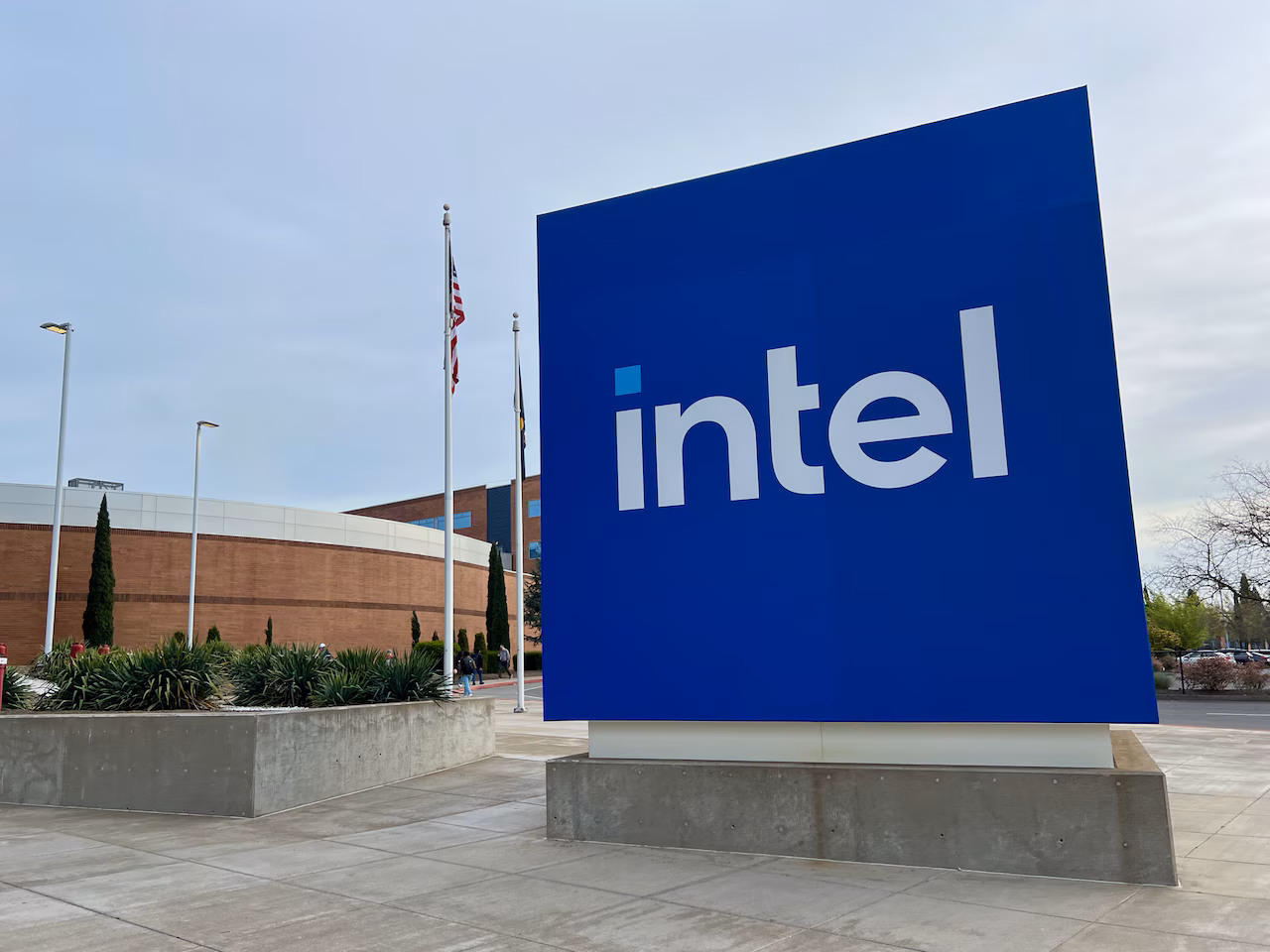 Taiwanese authorities raid Intel exec’s home, seize his computers